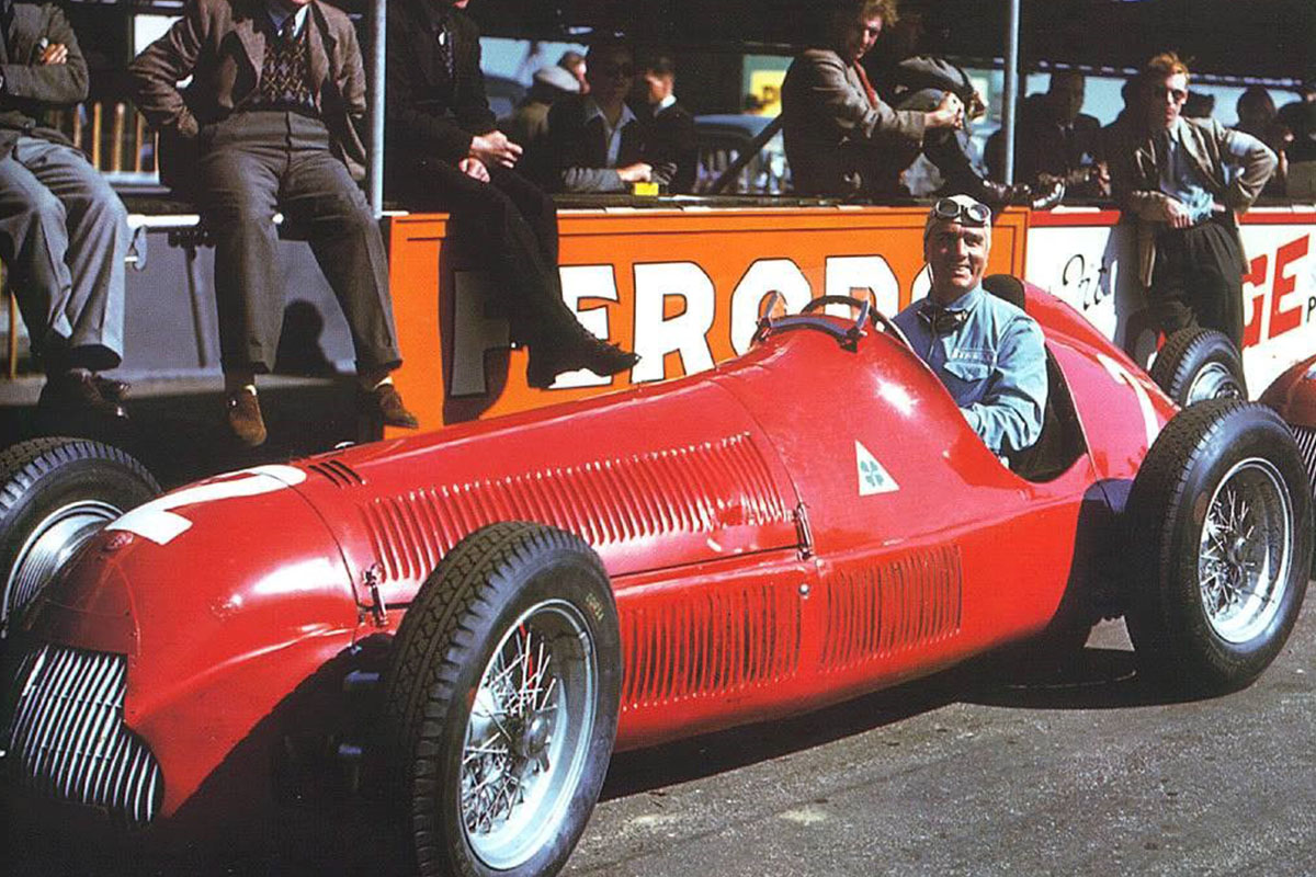 Cuervo y Sobrinos Pays Tributeto Nino Farina with Limited Edition Watch